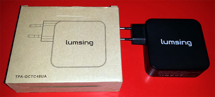 Photo of Recensione caricatore Lumsing Quick Charge 3.0 con uscite USB e Type C