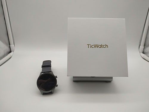 Recensione TicWatch C2 - design dell'orologio